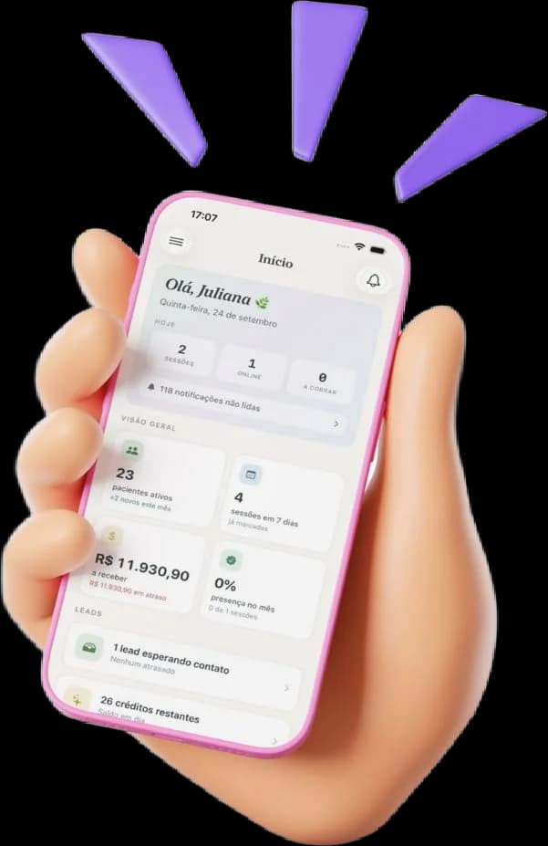 Mão segurando um celular com a tela inicial do app: sessões do dia, pacientes ativos e valores a receber